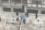 7岁孩子坠楼身亡！网友称事发时，其父正在拆修功课？-中石化加油卡网上营业厅官网